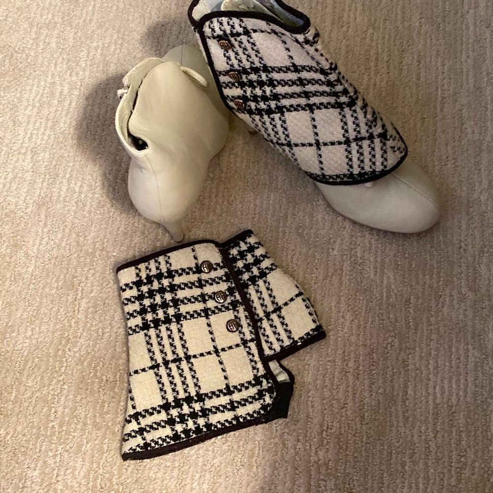 Hot in Hollywood Womens Winter White Booties with Spat Covers, Size 7.5M - Picture 5 of 16